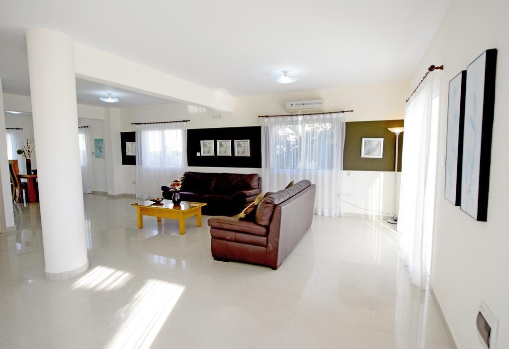 Hara Nissi Beach Villas Ayia Napa Room photo